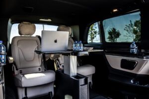 Minivan met chauffeur