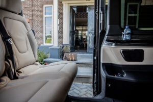 Minivan met chauffeur